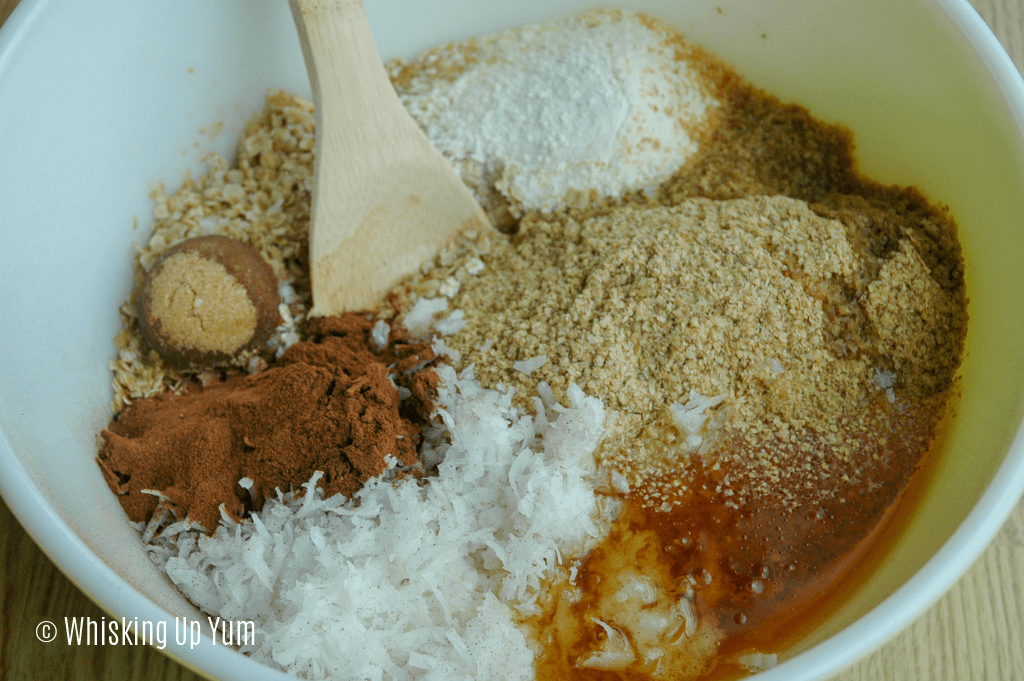 Tasty homemade granola recipe - Whisking up Yum!