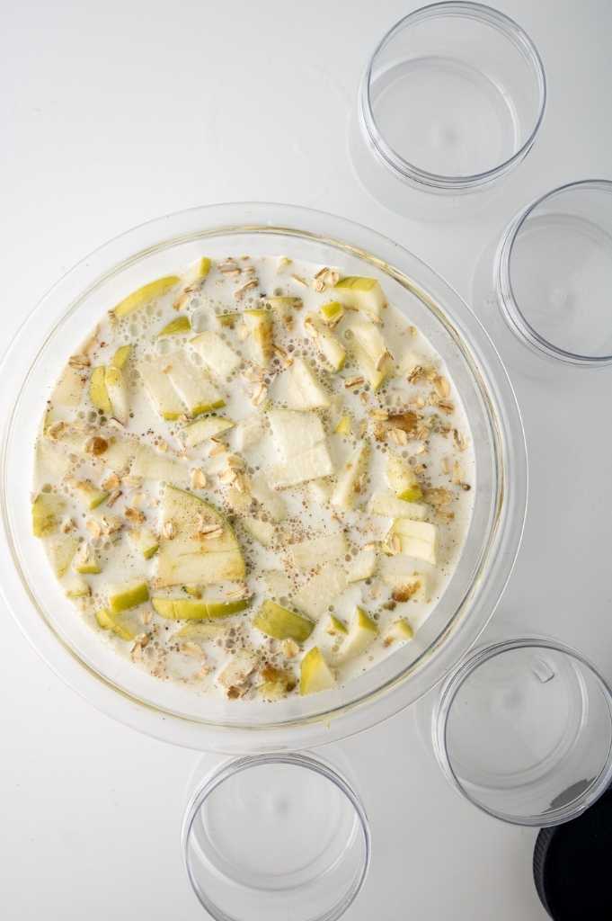 Apple Pie Overnight Oats