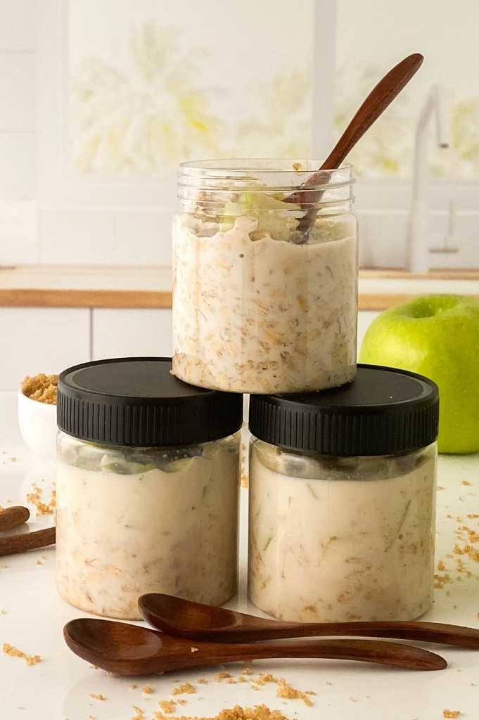 Apple Pie Overnight Oats